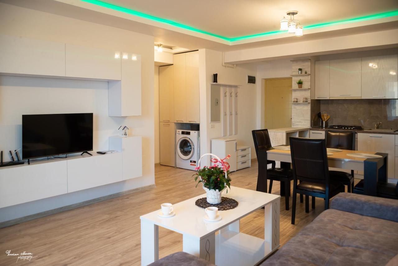 Ayan Moonlight Residence Mamaia Bagian luar foto